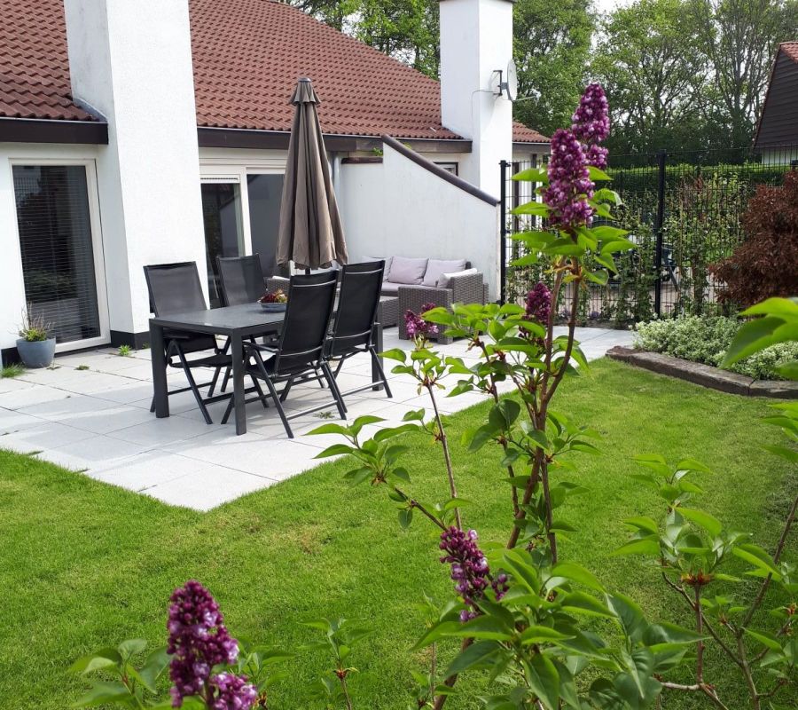 Gortersmient 288 tuin met terras.jpg